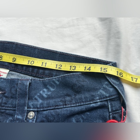 NWOT True Religion Men's Denim Jeans with Red Accent - Picture 7 of 9